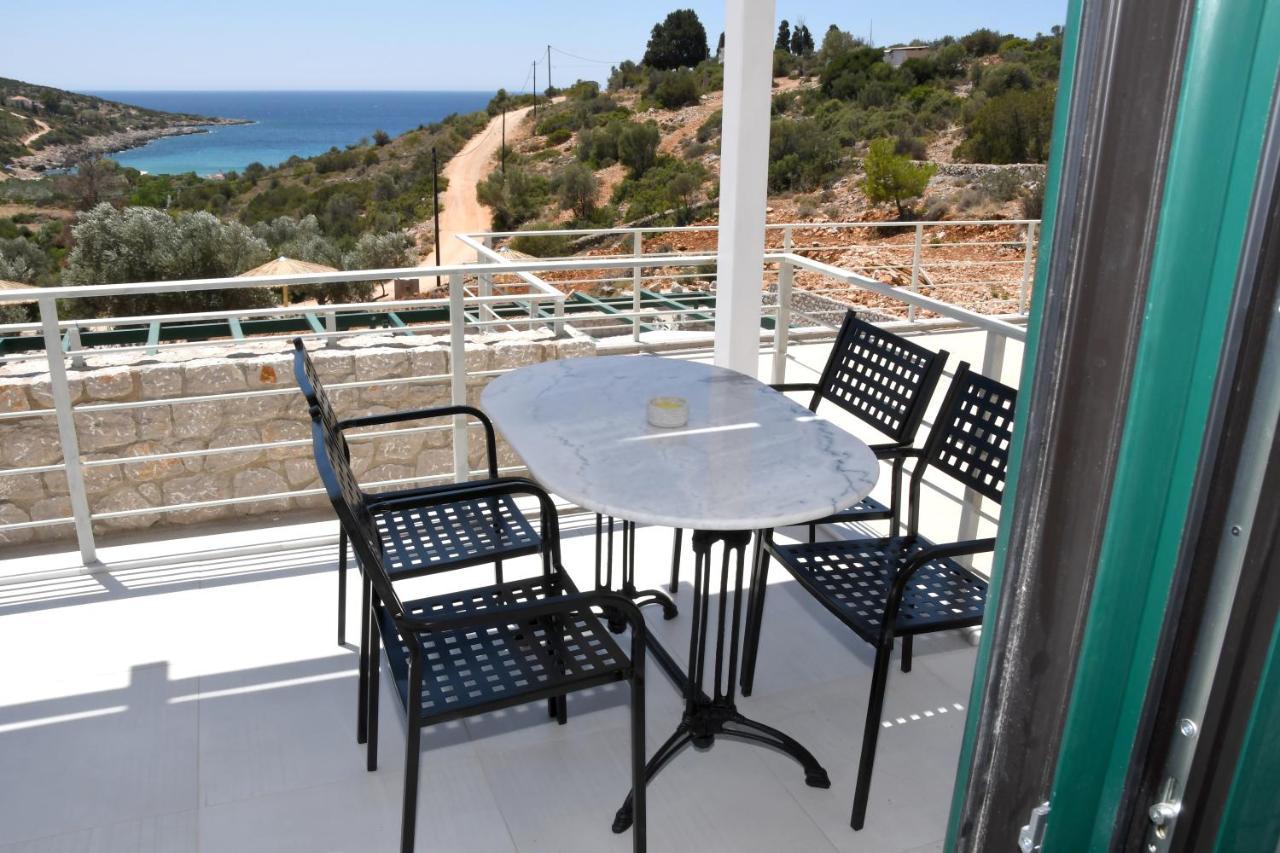 Karinta Bay Apartments Bagian luar foto