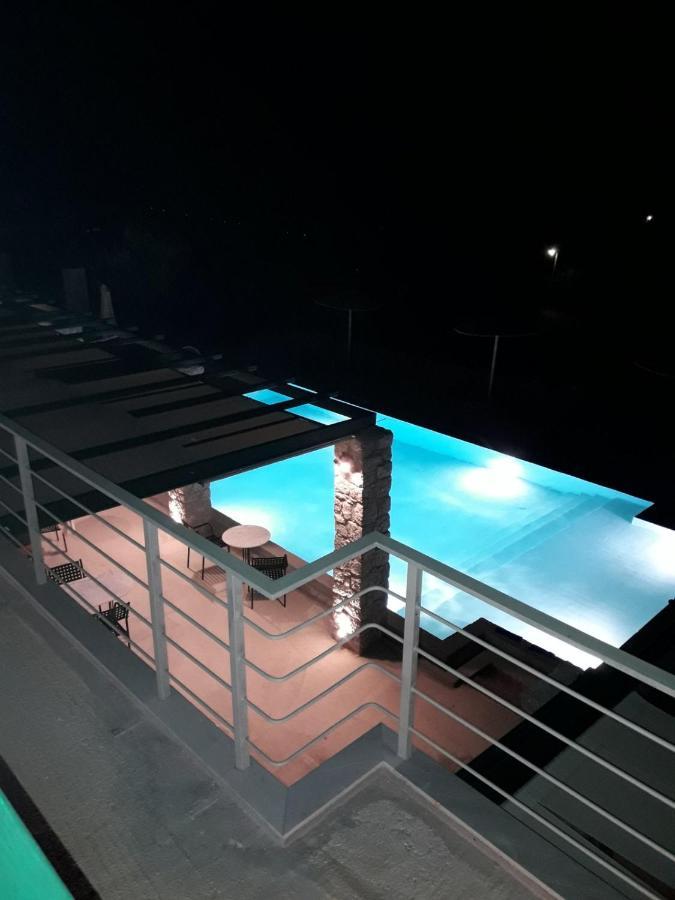 Karinta Bay Apartments Bagian luar foto