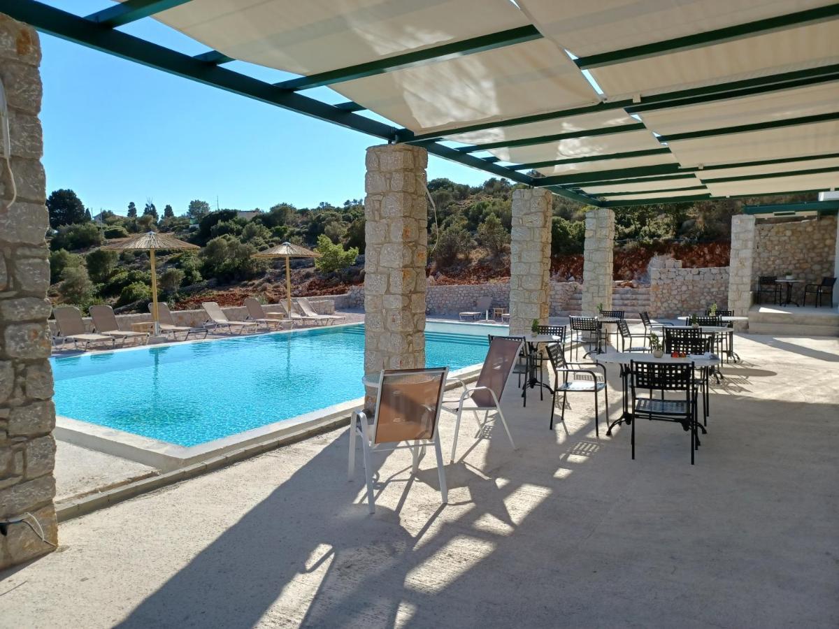Karinta Bay Apartments Bagian luar foto