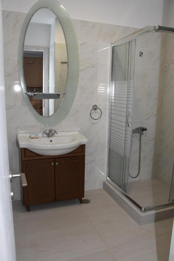 Karinta Bay Apartments Bagian luar foto